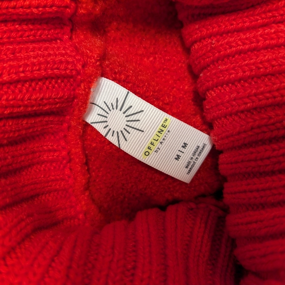 Offline By Aerie Chillside Vibrant Scarlet Turtleneck Sweater Medium Oversized - Picture 3 of 7